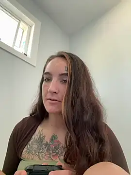 BrattyKiller - make brat smile