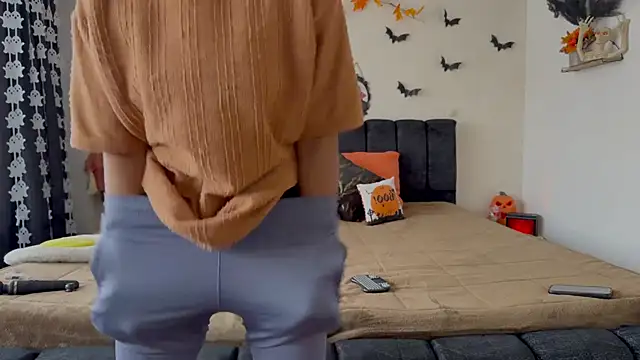 2SummerLove1 - lick pussy close up! 🎃🎃