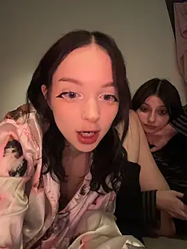 Baby_Tiny - MIA MAKE LIA CUM FIRST TIME