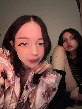 Baby_Tiny - MIA MAKE LIA CUM FIRST TIME