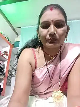 YOURFIVAA - Show tits 🥰🫣🍑