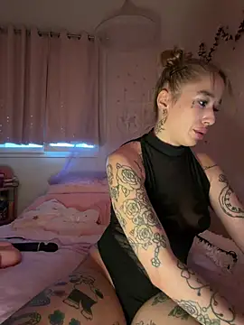 CHACHOULAND - 🧴🔞NUE OIL BODY + 1 VIDEO PORNO LT
