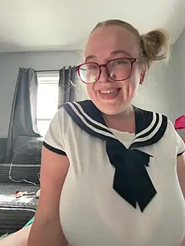 Kenzibb3 - Rub clit 🫰😉