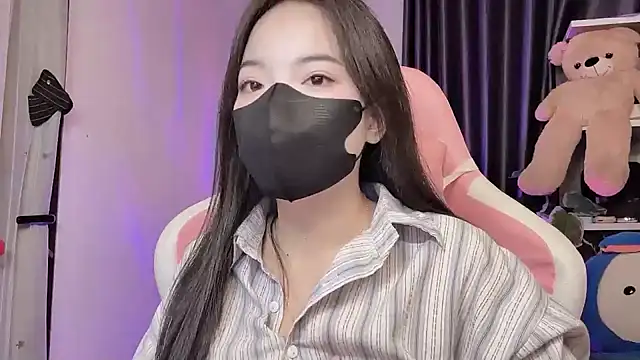 Julie_Ulie - Yêu emmmm🌺🌺🌺