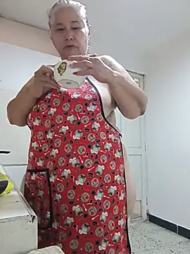 Girl_amada - Show tits