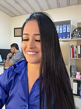 Sara_fun - naked in the office in secret