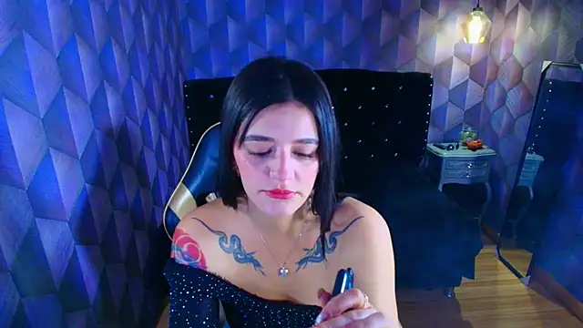 LiaHarryis - Go spanks your ass hard and shake it 😈