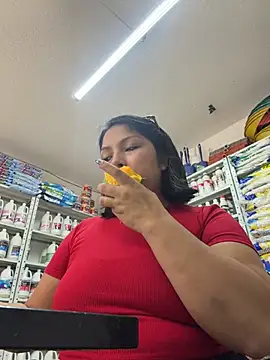 ISABELLA__LUNA - Masturbate me in the store bathroom.