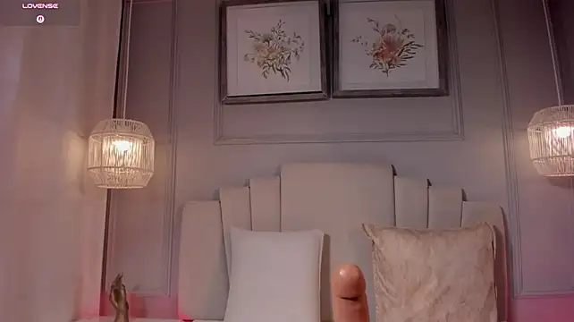 Allisonpariss - play with my wet pussy🤤🤤