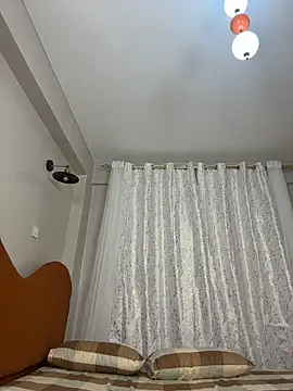 Munju- - finger pussy in doggy position