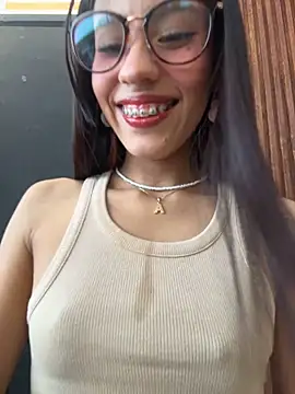 Alejandra_ospina - PANTY OFF + DESTROY MY PUSSY IN PUBLIC