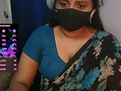 Pavani-Darling - ice on boobs in 5 mins