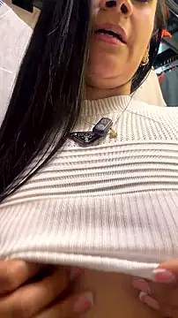 Laia_Hills - 🥵🧊Go play ice Titis🧊🥵