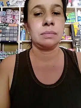 MIA-LARIOS - Flash tetas en tienda 🤫