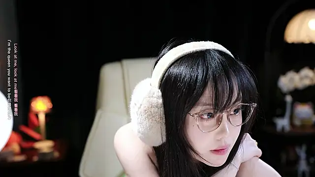 LongLongQueen - “我的意中人是一位盖世英雄”
