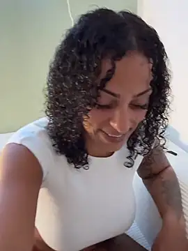 SweetPetiteNoir - PLAY PUSSY WITH DILDO 😈