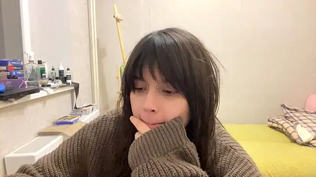 SaintMari - 2 fingers bra massaging boobs