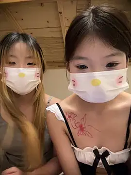 Angel-Sisters - 为什么有个大叔在边上 啊啊啊 大叔的鸡吧好大啊 淫水都被他草出来了