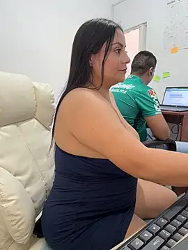 Angie_e - NAKED IN OFFICE SHHH BOS SECRETO