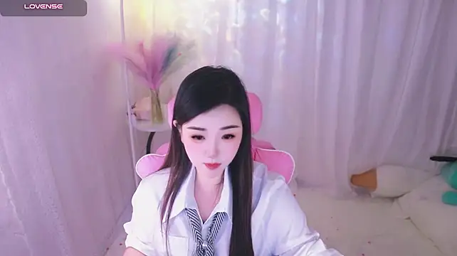 Jenny0304 - 努力挣钱 买小粉玩具