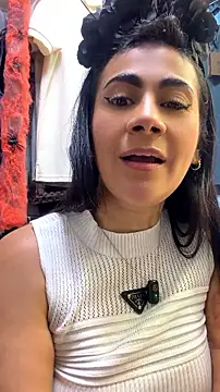 Laia_Hills - 🥵🧊Go play ice Titis🧊🥵
