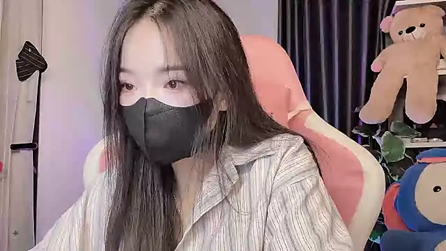 Julie_Ulie - Yêu emmmm🌺🌺🌺