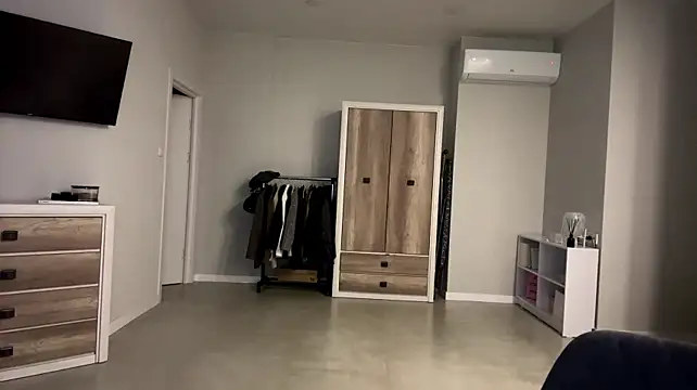 A_Milly - Lift up my skirt