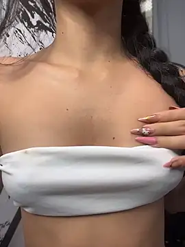 _miapetite - Show ass with oil