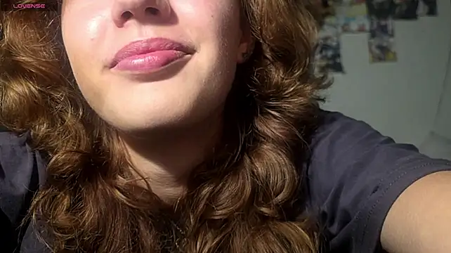 GiannaBirrueta - show my braa guess the colour