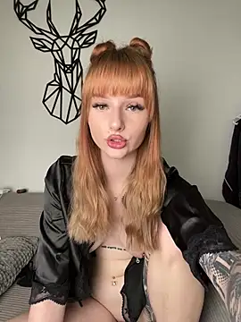 Kimkatyrides - SHOW PUSSY + VIDEO