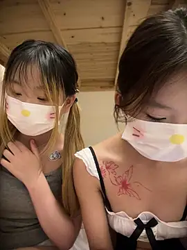 Angel-Sisters - 为什么有个大叔在边上 啊啊啊 大叔的鸡吧好大啊 淫水都被他草出来了
