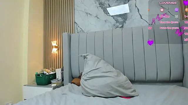 MAGIEVANS1 - squirt in your face