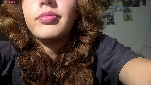 GiannaBirrueta - take off top heehe