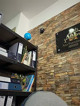 _Sarah-Office1 - Spread my ass and use my DIAMONS Plug