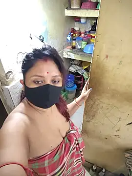 Curvy-Kamini