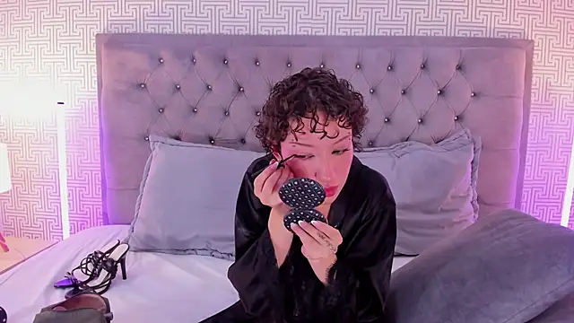 NohaCooper - Full naked for you