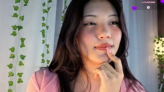 Moeraeger - two fingers in my pussy until I cum!