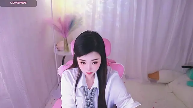 Jenny0304 - 努力挣钱 买小粉玩具