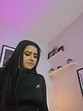 Emilyy_ - plug in my ass