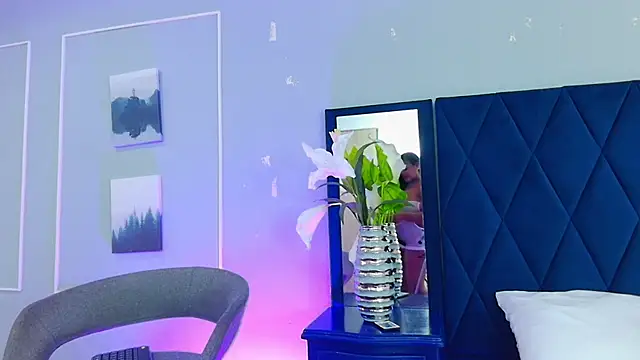 AnnieLeigt - Boob Bounce +Oil Time
