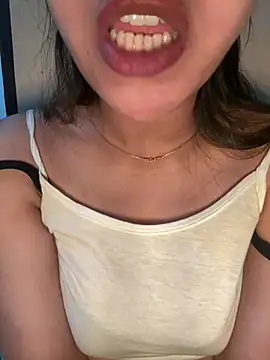 Hidden_Flame_Laiba - Show pussy 🥵