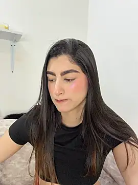 Evelyn_hills