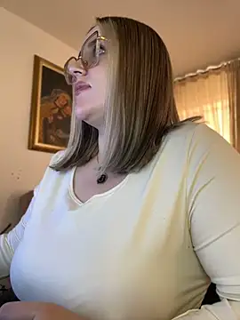 CurvyLust_x - Show tits and bounce