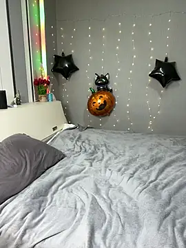 AureTease - topless 5 min