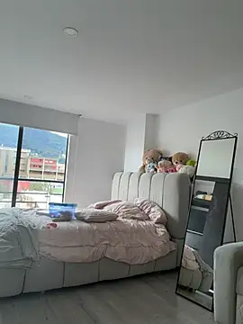 Cloee_Rainbow1 - Cloee a sexy dance for us 😏🔥🔥🔥