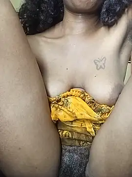 Petite-babe