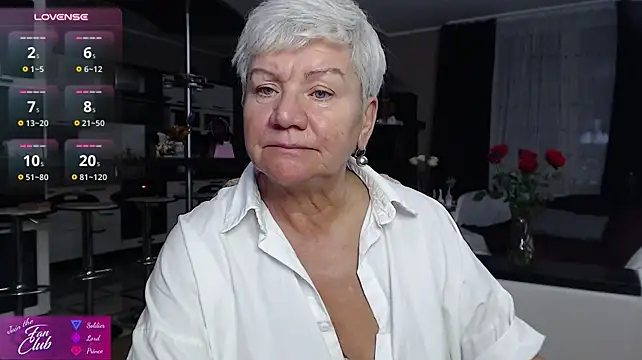 Roxana_brooks - wiggle my sweet boobs