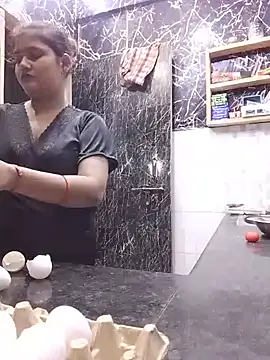 Hot_desi_bb2 - Full nude face pussy