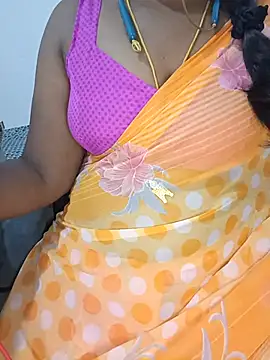 Tamil-hotwife - Ass show