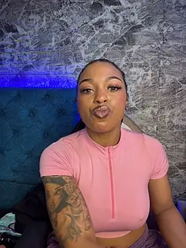 Melany_Williams - FINGER IN MY PUSSY CREMY ZOOM